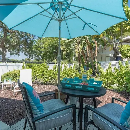 Pelican Gardens Studio 3 On Lido Key
